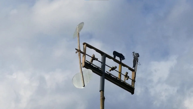 The Old Wind Driven Bird Scarer - Watch on YouTube