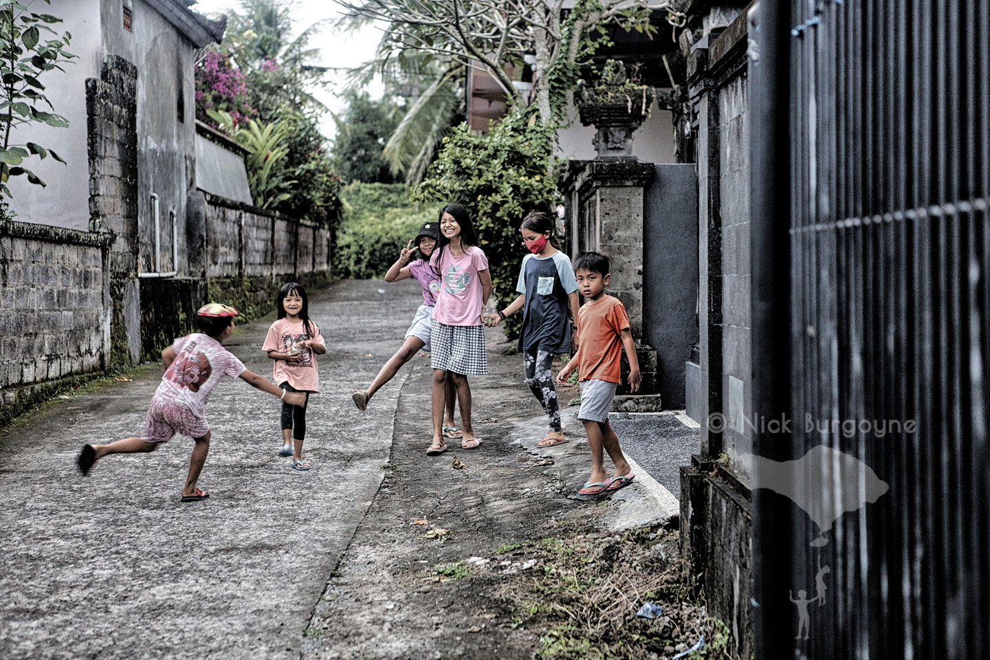 	Kids in the Street	 