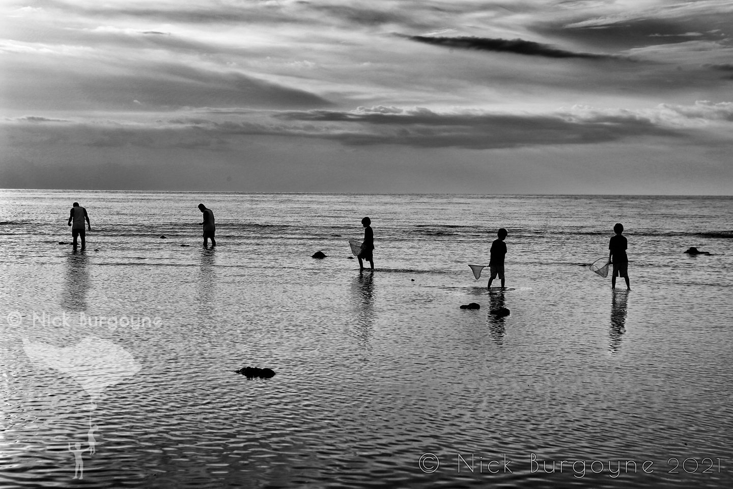 Sunset Beach Fishermen, Lovina (Mono) 